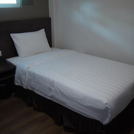 KL Hotel Labuan Eksteriør billede